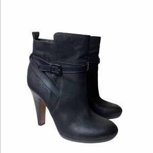 GUC Aldo Black Leather Ankle Boots
